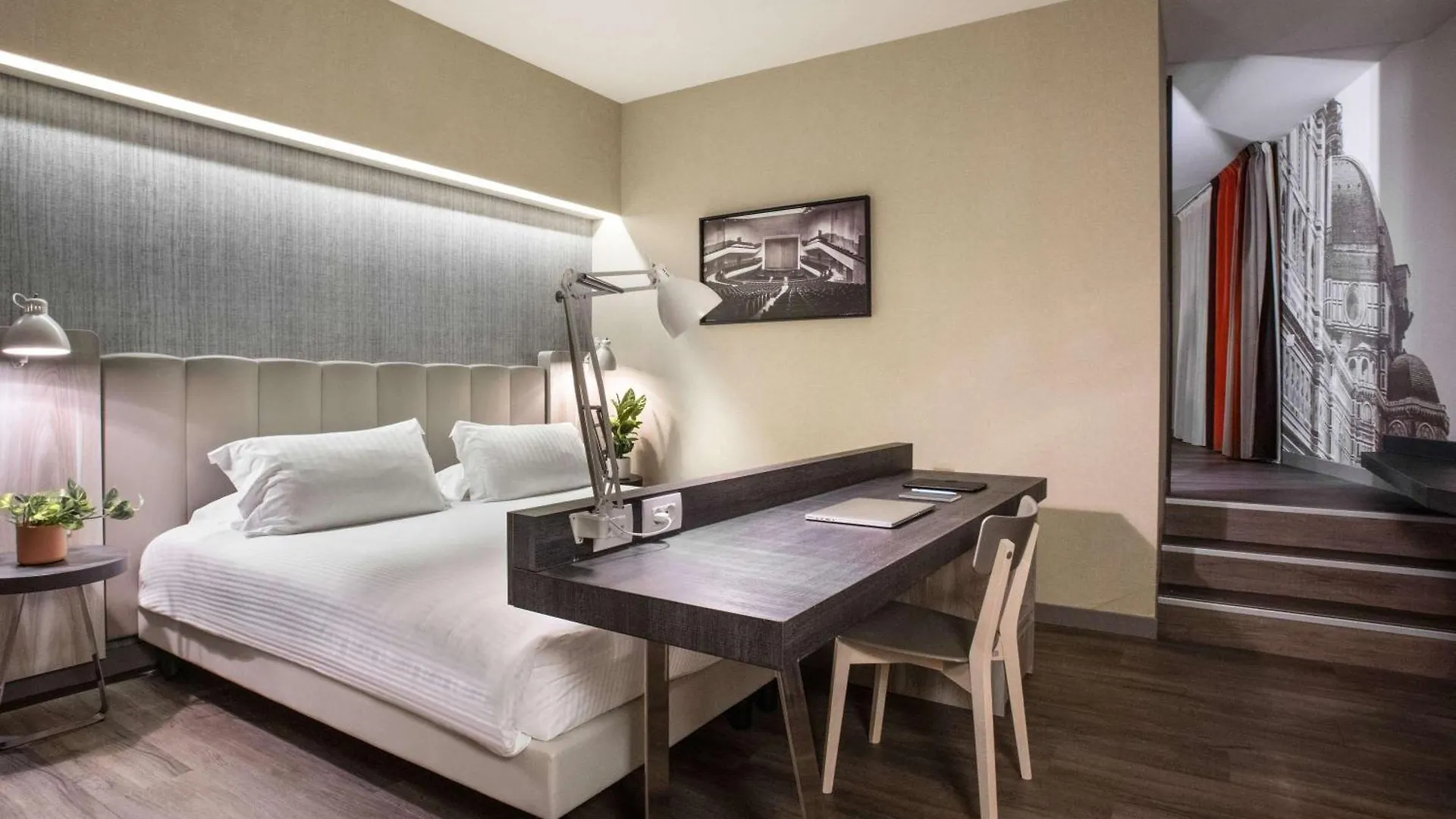 Mercure Firenze Centro 4*, Florença